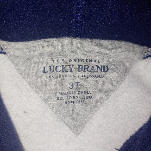 Three 3T sweaters - Picture 9 of 10